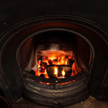 The Wheatsheaf At Beetham Hotel Sandside (Beetham)