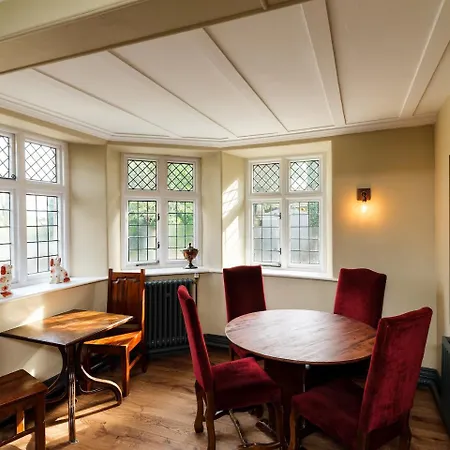 The Wheatsheaf At Beetham 3* Sandside (Beetham)