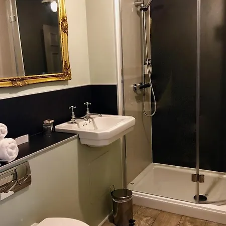 The Wheatsheaf At Beetham 3*