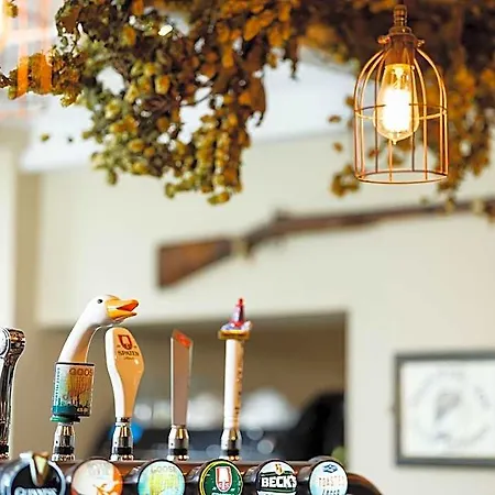 The Wheatsheaf At Beetham Hotell