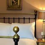 The Wheatsheaf At Beetham Hotel