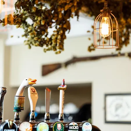 The Wheatsheaf At Beetham Hotel